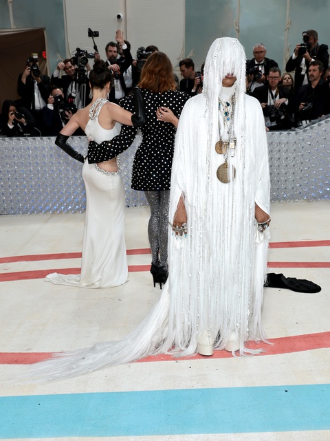 Met Gala 2023: Jared Leto, Doja Cat... hóa mèo trên thảm đỏ - Ảnh 14. Met Gala 2023: Jared Leto, Doja Cat... hóa mèo trên thảm đỏ - Ảnh 14.