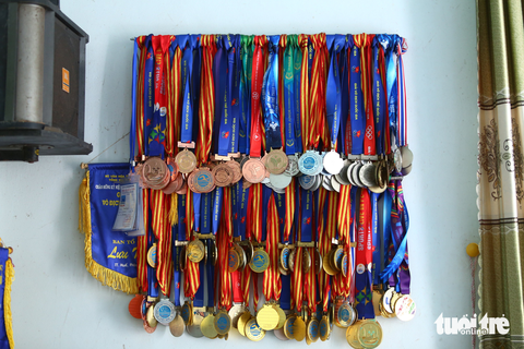 Vượt nỗi đau mất bố, mẹ và anh trai, cô gái vàng’ giành nhiều kỷ lục SEA Games - Ảnh 3. Vượt nỗi đau mất bố, mẹ và anh trai, cô gái vàng’ giành nhiều kỷ lục SEA Games - Ảnh 3.