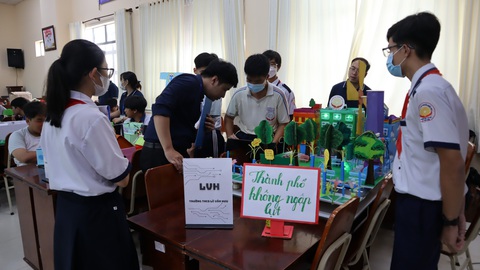 Học sinh TP.HCM thi lập trình thành phố thông minh - Ảnh 1. Học sinh TP.HCM thi lập trình thành phố thông minh - Ảnh 1.