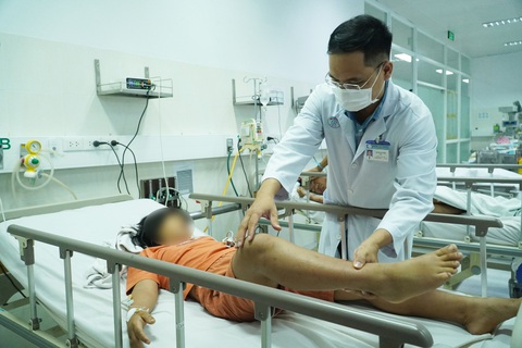 Chả lụa gây ngộ độc botulinum ở Thủ Đức sản xuất từ cơ sở chui - Ảnh 1. Chả lụa gây ngộ độc botulinum ở Thủ Đức sản xuất từ cơ sở chui - Ảnh 1.