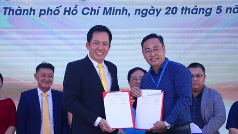 Sinh viên được phỏng vấn trực tiếp tại Ngày hội việc làm GDU 2023 - Ảnh 7. Trường Đại học Gia Định ký kết hợp tác với Công ty cổ phần công nghệ LogicBUY - Ảnh: MỸ NGỌC