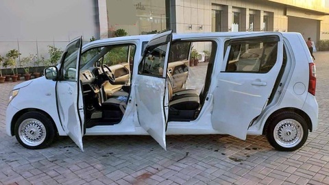 Biến Suzuki bình dân thành ‘limousine của người nghèo’ - Ảnh 1. Biến Suzuki bình dân thành ‘limousine của người nghèo’ - Ảnh 1.