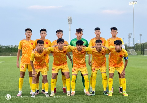 U17 Việt Nam hòa U17 Lào tại Qatar - Ảnh 1. U17 Việt Nam hòa U17 Lào tại Qatar - Ảnh 1.