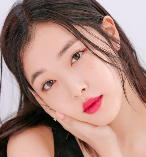 Tin tức giải trí 21-5: Netflix phát tập đặc biệt của Persona để tưởng nhớ Sulli - Ảnh 3. Tin tức giải trí 21-5: Netflix phát tập đặc biệt của Persona để tưởng nhớ Sulli - Ảnh 3.