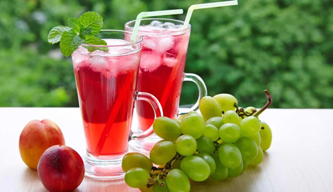Thời tiết nắng nóng cơ thể cần bổ sung thêm nước, nhưng không nên thay thế bằng quá nhiều nước quả - Ảnh minh họa Thời tiết nắng nóng cơ thể cần bổ sung thêm nước, nhưng không nên thay thế bằng quá nhiều nước quả - Ảnh minh họa