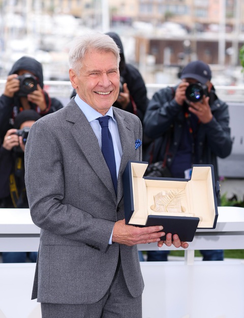 Harrison Ford tự tin với ngoại hình tuổi 81 vẫn hấp dẫn - Ảnh 5. Harrison Ford tự tin với ngoại hình tuổi 81 vẫn hấp dẫn - Ảnh 5.