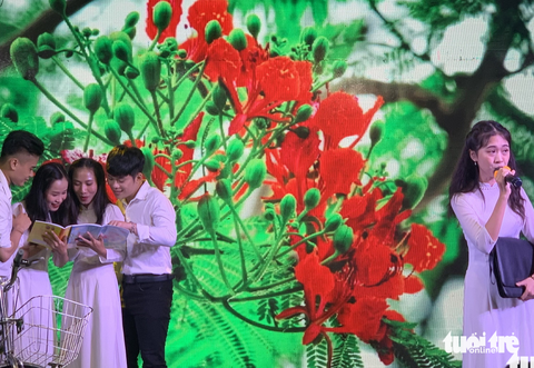 Cô bé 17 tuổi chiến thắng cuộc thi hát Tình ca Bắc Sơn - Ảnh 5. Cô bé 17 tuổi chiến thắng cuộc thi hát Tình ca Bắc Sơn - Ảnh 5.