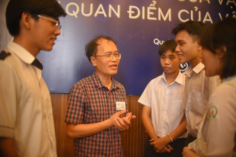Phi hành gia NASA sẽ truyền cảm hứng cho bạn trẻ tại Quy Nhơn - Ảnh 1. Phi hành gia NASA sẽ truyền cảm hứng cho bạn trẻ tại Quy Nhơn - Ảnh 1.
