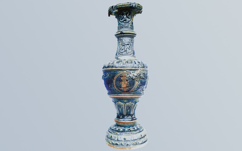 Bảo vật chân đèn của Bảo tàng Hà Nội do Đặng Huyền Thông tạo tác năm 1582 - Ảnh: THÁI LỘC Bảo vật chân đèn của Bảo tàng Hà Nội do Đặng Huyền Thông tạo tác năm 1582 - Ảnh: THÁI LỘC