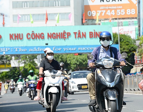 Nhiều doanh nghiệp ở Khu công nghiệp Tân Bình (TP.HCM) thu hẹp quy mô sản xuất do thiếu đơn hàng - Ảnh: TỰ TRUNG Nhiều doanh nghiệp ở Khu công nghiệp Tân Bình (TP.HCM) thu hẹp quy mô sản xuất do thiếu đơn hàng - Ảnh: TỰ TRUNG