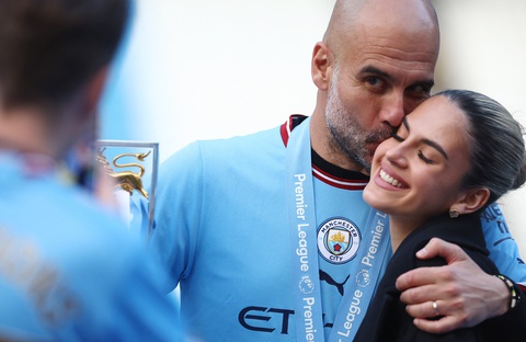 Manchester City ăn mừng chức vô địch Premier League - Ảnh 5. Manchester City ăn mừng chức vô địch Premier League - Ảnh 5.