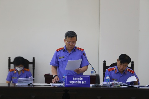 Vụ AIC: Đề nghị giảm án một số người và bác kháng cáo của Hoàng Thị Thúy Nga - Ảnh 4. Vụ AIC: Đề nghị giảm án một số người và bác kháng cáo của Hoàng Thị Thúy Nga - Ảnh 4.
