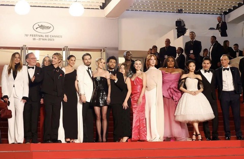 Jennie tỏa sáng trên thảm đỏ Cannes 2023 - Ảnh 4. Jennie tỏa sáng trên thảm đỏ Cannes 2023 - Ảnh 4.