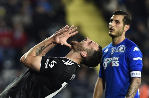 Juventus vừa bị trừ 10 điểm, vừa thua đậm - Ảnh 1. Juventus vừa bị trừ 10 điểm, vừa thua đậm - Ảnh 1.