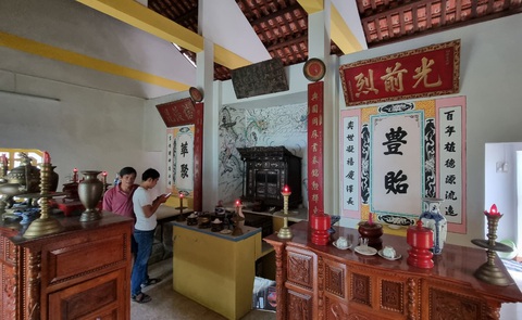Nơi thờ tự ngài Cẩn Tín hầu Phan Tấn Cẩn ở làng Đốc Sơ, Phường An Hòa, TP Huế - Ảnh: THÁI LỘC Nơi thờ tự ngài Cẩn Tín hầu Phan Tấn Cẩn ở làng Đốc Sơ, Phường An Hòa, TP Huế - Ảnh: THÁI LỘC