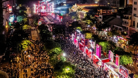 Sơn Tùng M-TP và dàn sao quy tụ tại Đại nhạc hội Viettel Y-FEST - Ảnh 1. Sơn Tùng M-TP và dàn sao quy tụ tại Đại nhạc hội Viettel Y-FEST - Ảnh 1.