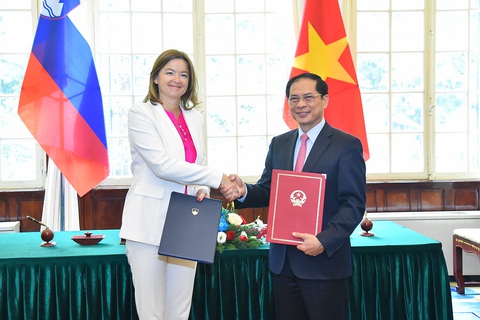 Slovenia đánh giá cao môi trường đầu tư, ủng hộ bỏ thẻ vàng thủy sản Việt Nam - Ảnh 2. Slovenia đánh giá cao môi trường đầu tư, ủng hộ bỏ thẻ vàng thủy sản Việt Nam - Ảnh 2.