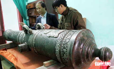 Một trong ba khẩu thần công Bảo quốc An dân đại tướng quân của Bảo tàng Hà Tĩnh - Ảnh: THÁI LỘC Một trong ba khẩu thần công Bảo quốc An dân đại tướng quân của Bảo tàng Hà Tĩnh - Ảnh: THÁI LỘC