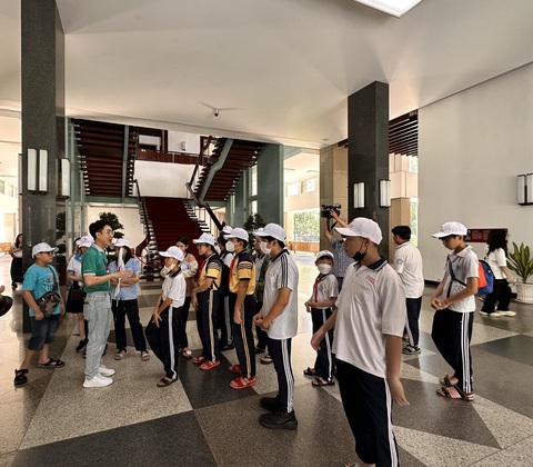 Chuyến du lịch hè sớm của các em nhỏ bị ảnh hưởng bởi COVID-19 - Ảnh 2. Chuyến du lịch hè sớm của các em nhỏ bị ảnh hưởng bởi COVID-19 - Ảnh 2.