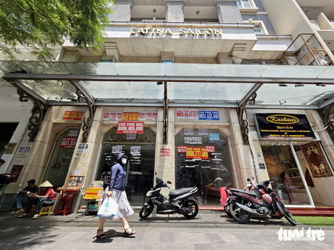 Nhiều khách sạn ở TP.HCM đóng cửa, rao bán - Ảnh 2. Nhiều khách sạn ở TP.HCM đóng cửa, rao bán - Ảnh 2.