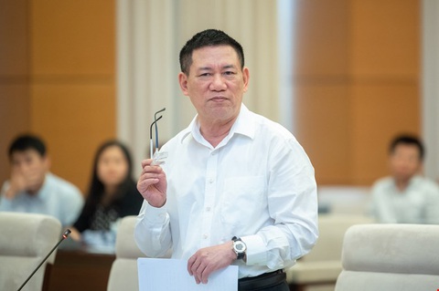 Tại sao điện tái tạo thừa không xài lại đi mua điện Trung Quốc, Lào? - Ảnh 1. Tại sao điện tái tạo thừa không xài lại đi mua điện Trung Quốc, Lào? - Ảnh 1.