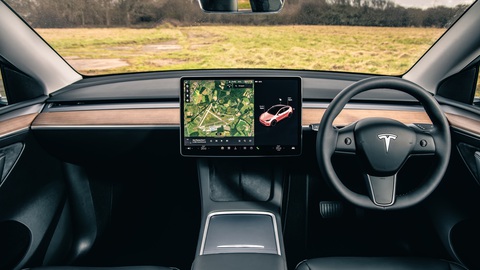 Bóc trần 6 điểm bất tiện của Tesla Model Y - Ảnh 6. Bóc trần 6 điểm bất tiện của Tesla Model Y - Ảnh 6.