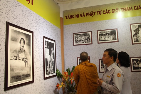 Một góc không gian triển lãm thu hút sự quan tâm của mọi người - Ảnh: M. AN Một góc không gian triển lãm thu hút sự quan tâm của mọi người - Ảnh: M. AN