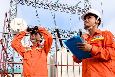 Đường dây 500kV Bắc - Nam mở đầu cho hiện đại hóa hệ thống truyền tải quốc gia - Ảnh 4. EVNNPT đã từng bước làm chủ công nghệ phục vụ đắc lực trong quản lý vận hành lưới điện truyền tải