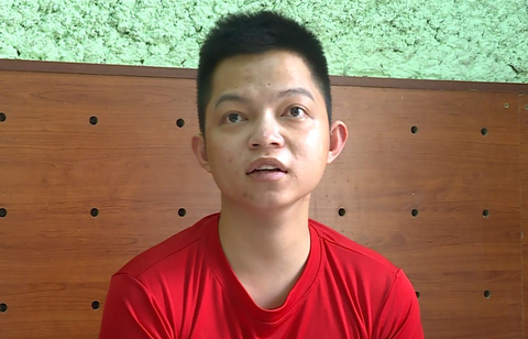 Thanh niên cướp cửa hàng Viettel khai do nợ nần túng quẫn, biển số 033.33 là giả - Ảnh 1. Thanh niên cướp cửa hàng Viettel khai do nợ nần túng quẫn, biển số 033.33 là giả - Ảnh 1.