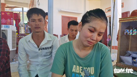 Bé 4 tuổi vặn tay ga xe máy, 3 bà cháu chết: Nỗi đau nơi xóm biển - Ảnh 1. Bé 4 tuổi vặn tay ga xe máy, 3 bà cháu chết: Nỗi đau nơi xóm biển - Ảnh 1.