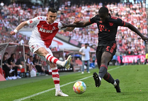 Thắng kịch tính, Bayern Munich lách khe cửa hẹp để vô địch Bundesliga - Ảnh 3. Thắng kịch tính, Bayern Munich lách khe cửa hẹp để vô địch Bundesliga - Ảnh 3.