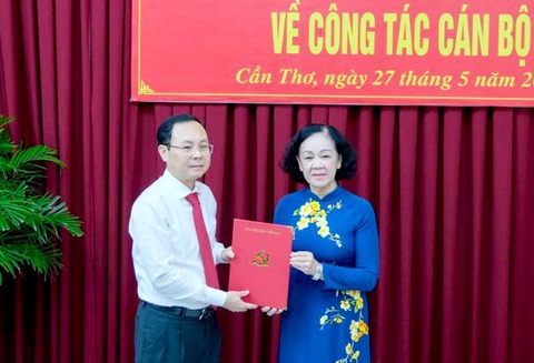 Ông Nguyễn Văn Hiếu làm bí thư Thành ủy Cần Thơ - Ảnh 1. Ông Nguyễn Văn Hiếu làm bí thư Thành ủy Cần Thơ - Ảnh 1.