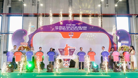 155 đội tham gia giải bóng đá phong trào lớn nhất Việt Nam - Ảnh 1. 155 đội tham gia giải bóng đá phong trào lớn nhất Việt Nam - Ảnh 1.