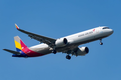 Asiana Airlines ngừng bán một số ghế sau vụ khách mở cửa thoát hiểm - Ảnh 1. Asiana Airlines ngừng bán một số ghế sau vụ khách mở cửa thoát hiểm - Ảnh 1.