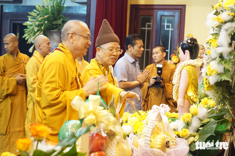 Thông điệp Phật đản 2023: kiến tạo hòa bình, kết một đài sen cúng Phật - Ảnh 1. Thông điệp Phật đản 2023: kiến tạo hòa bình, kết một đài sen cúng Phật - Ảnh 1.