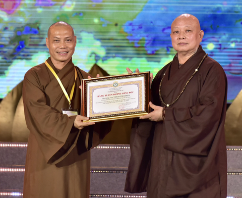 Thanh Lam, Đại Nghĩa, Ngọc Mai hát mừng Phật đản - Ảnh 2. Thanh Lam, Đại Nghĩa, Ngọc Mai hát mừng Phật đản - Ảnh 2.