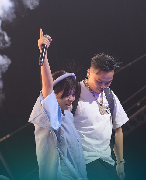 Xuất hiện nữ rapper 2k6 hạt tiêu khiến Rap Việt phải đổ gục - Ảnh 4. Xuất hiện nữ rapper 2k6 hạt tiêu khiến Rap Việt phải đổ gục - Ảnh 4.