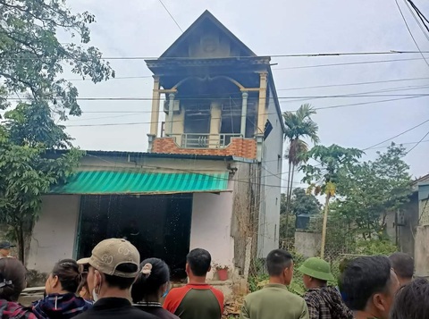 Hai người chết trong ngôi nhà cháy, nghi do mâu thuẫn tình cảm - Ảnh 1. Hai người chết trong ngôi nhà cháy, nghi do mâu thuẫn tình cảm - Ảnh 1.