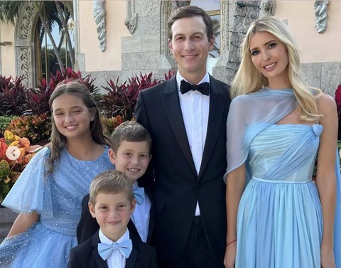 Thương hiệu của cô ấy không còn là Ivanka Trump - Ảnh 2. Thương hiệu của cô ấy không còn là Ivanka Trump - Ảnh 2.
