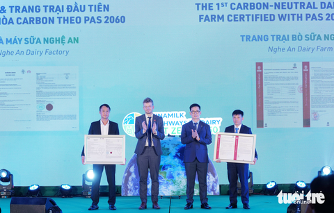 Vinamilk có trang trại và nhà máy sữa đầu tiên tại Việt Nam đạt trung hòa Carbon - Ảnh 3. Vinamilk có trang trại và nhà máy sữa đầu tiên tại Việt Nam đạt trung hòa Carbon - Ảnh 3.