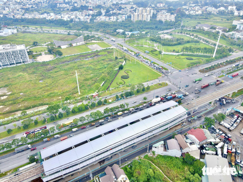 9 cầu bộ hành nối metro đến ngõ dân cư đang thi công ra sao? - Ảnh 7. 9 cầu bộ hành nối metro đến ngõ dân cư đang thi công ra sao? - Ảnh 7.