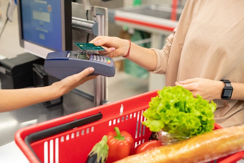 Nhiều lợi ích khi duy trì số dư trong tài khoản thanh toán - Ảnh 1. Nhiều lợi ích khi duy trì số dư trong tài khoản thanh toán - Ảnh 1.