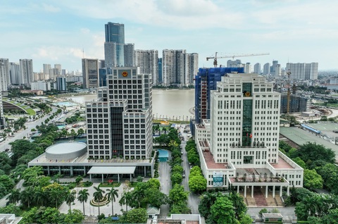Ì ạch dời trụ sở bộ ngành - Ảnh 4. Trụ sở mới của Bộ Nội vụ (trái) và Bộ Tài Nguyên và Môi trường được chuyển về phố Tôn Thất Thuyết,quận Nam Từ Liêm, Hà Nội - Ảnh: NGUYỄN KHÁNH