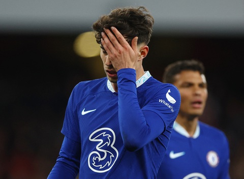 Thắng dễ Chelsea, Arsenal trở lại ngôi đầu Premier League - Ảnh 2. Thắng dễ Chelsea, Arsenal trở lại ngôi đầu Premier League - Ảnh 2.