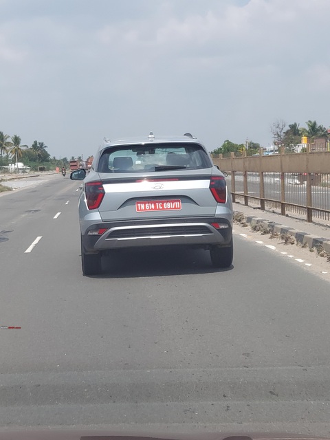 Hyundai Creta bản thuần điện trên phố: Khác bản bán ở Việt Nam - Ảnh 2. Hyundai Creta bản thuần điện trên phố: Khác bản bán ở Việt Nam - Ảnh 2.