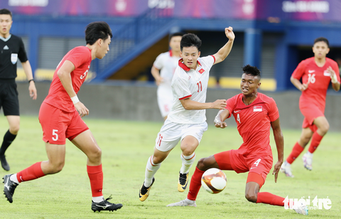 HLV U22 Singapore: U22 Việt Nam và U22 Thái Lan có sự khác biệt - Ảnh 2. HLV U22 Singapore: U22 Việt Nam và U22 Thái Lan có sự khác biệt - Ảnh 2.