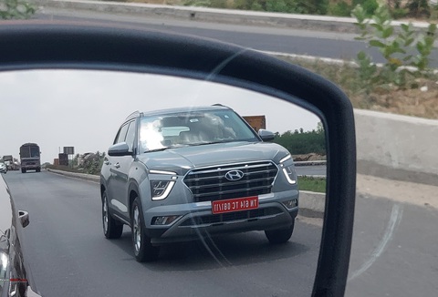 Hyundai Creta bản thuần điện trên phố: Khác bản bán ở Việt Nam - Ảnh 1. Hyundai Creta bản thuần điện trên phố: Khác bản bán ở Việt Nam - Ảnh 1.