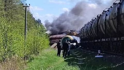 Tin tức thế giới 3-5: Xe lửa bên Nga lại trúng mìn, Nga nói Ukraine tăng phá hoại gần đây - Ảnh 3. Tin tức thế giới 3-5: Xe lửa bên Nga lại trúng mìn, Nga nói Ukraine tăng phá hoại gần đây - Ảnh 3.