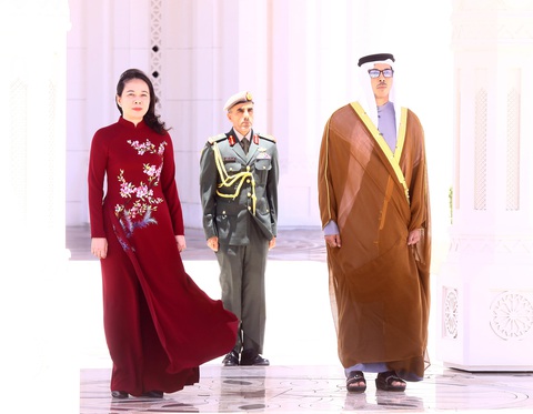 UAE đón trọng thể Phó chủ tịch nước Võ Thị Ánh Xuân - Ảnh 3. UAE đón trọng thể Phó chủ tịch nước Võ Thị Ánh Xuân - Ảnh 3.