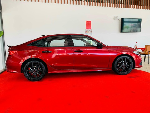 Tin tức giá xe: Honda Civic RS giảm giá 100 triệu đồng ở đại lý - Ảnh 2. Tin tức giá xe: Honda Civic RS giảm giá 100 triệu đồng ở đại lý - Ảnh 2.